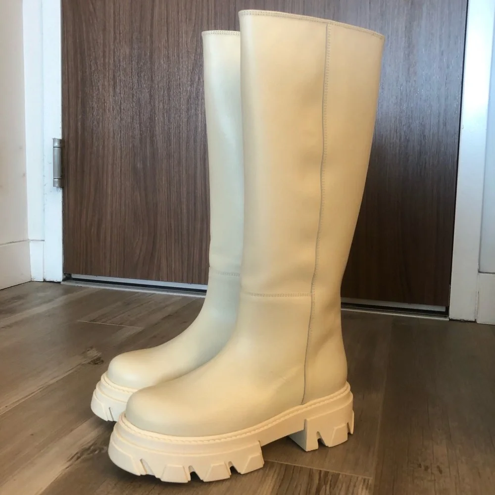ALOHAS Cream Knee-High Platform Boots